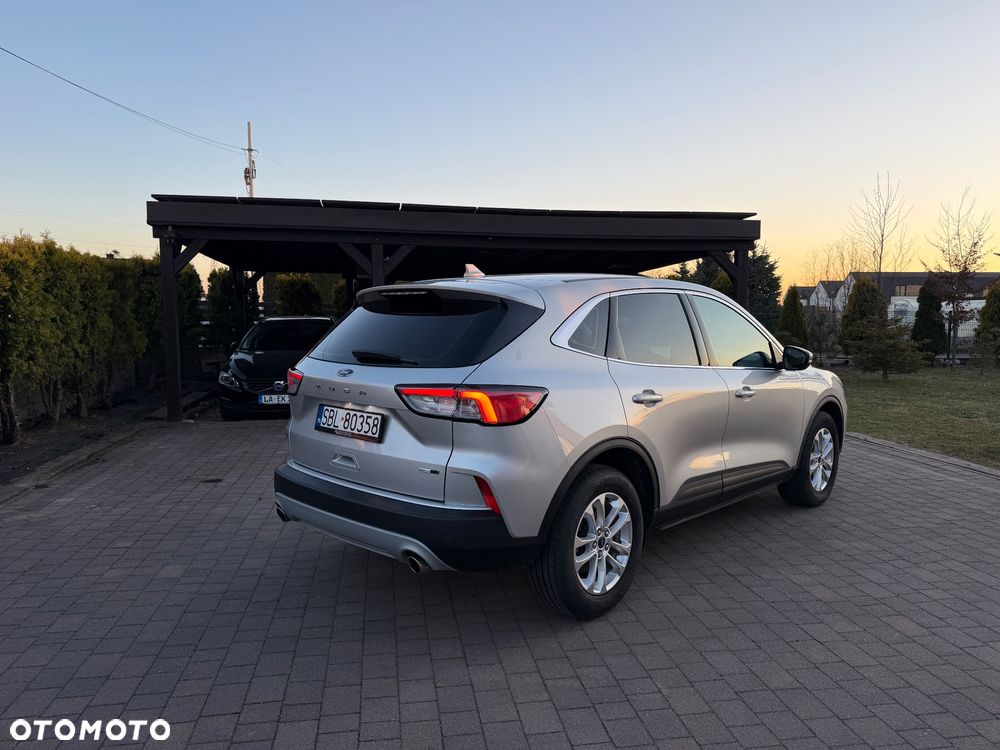 Ford Kuga 2.0 TDCi FWD Titanium - 9