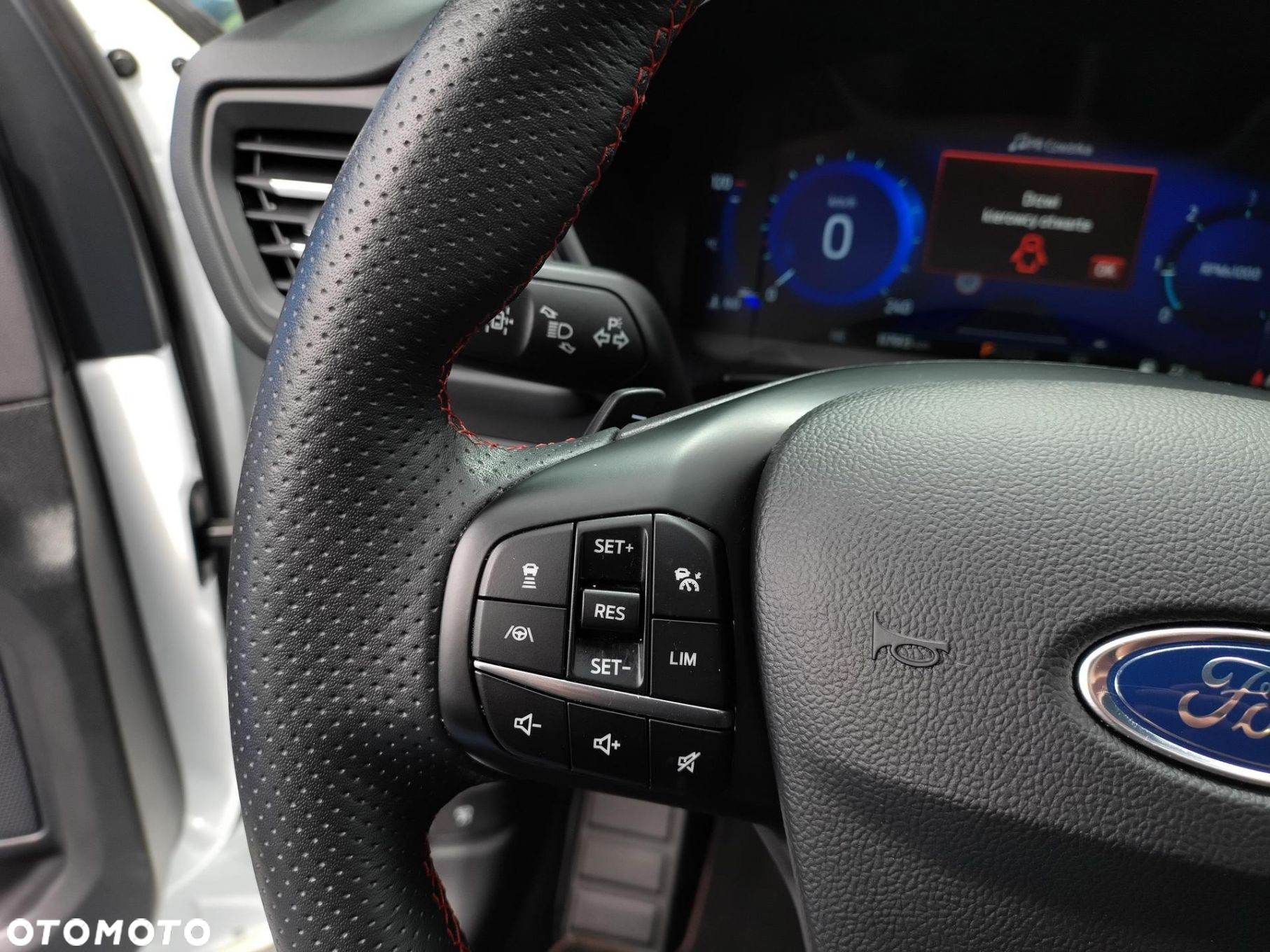 Ford Kuga 2.0 EcoBlue AWD ST-Line X - 13