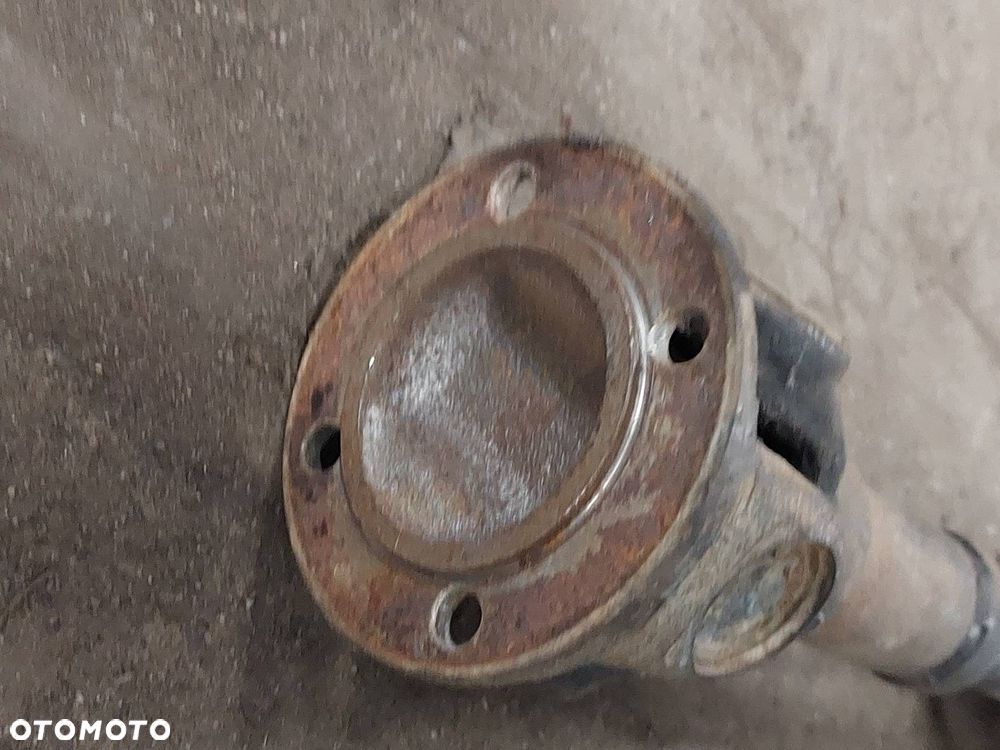 WAŁ NAPĘDOWY TYŁ ŁADA NIVA 2121 1.7 8V ID: 240552 - 5