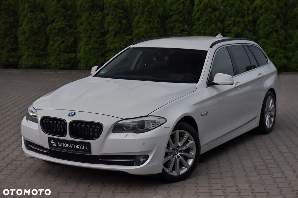 BMW Seria 5 525d xDrive Sport-Aut - 14