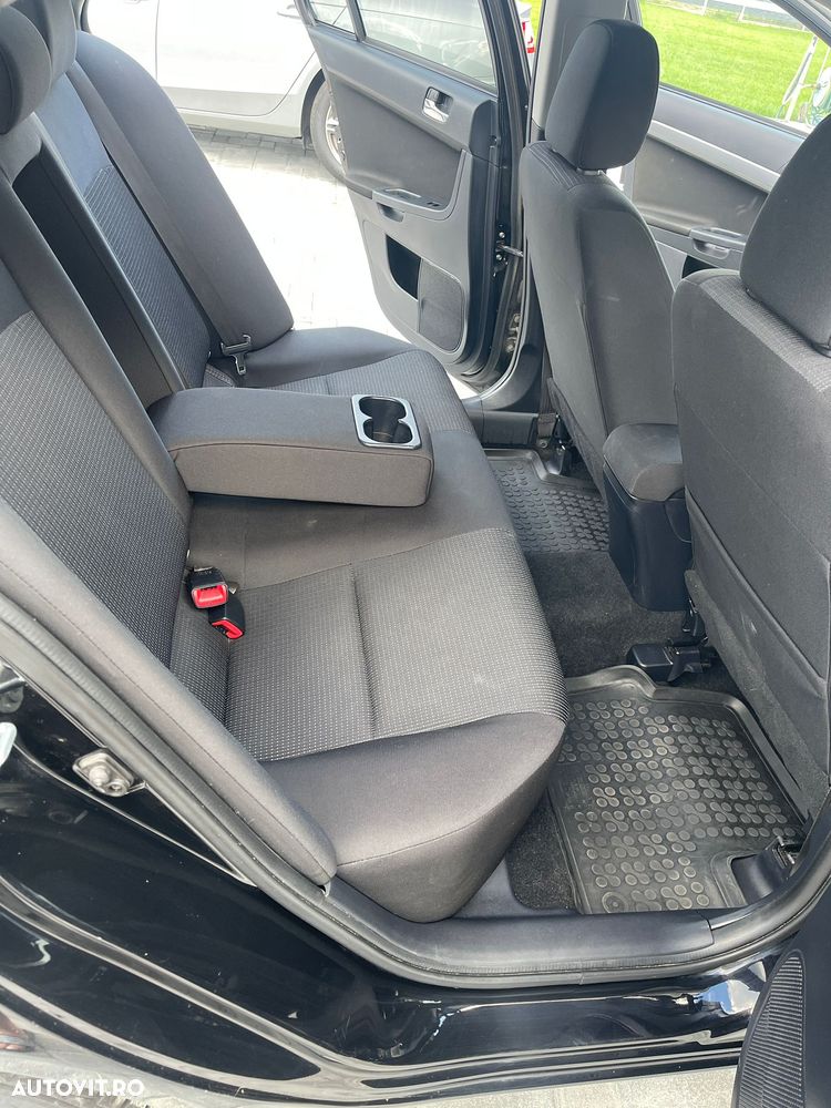 Mitsubishi Lancer 1.8 DI-D+ ClearTec Edition - 9