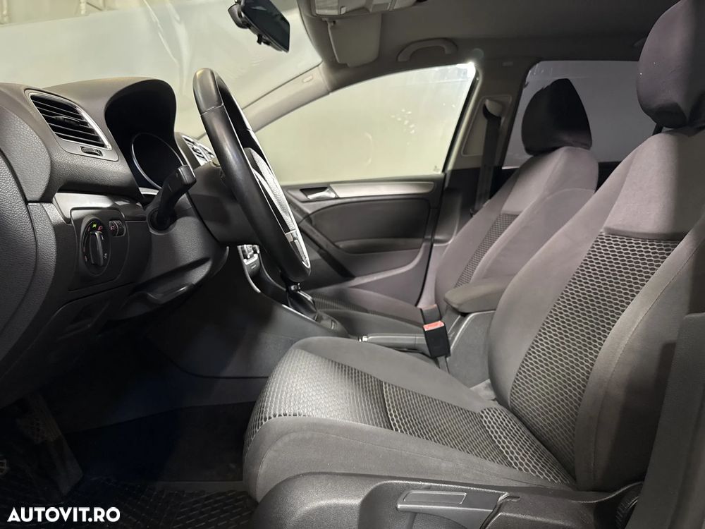 Volkswagen Golf - 20