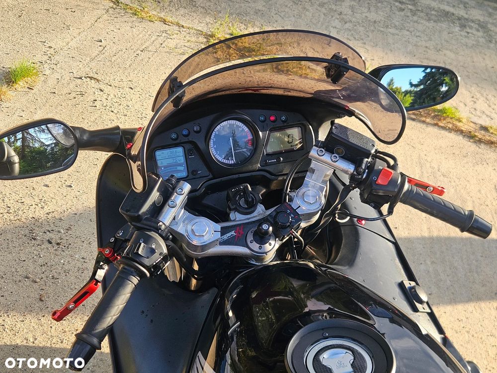 Honda CBR - 11