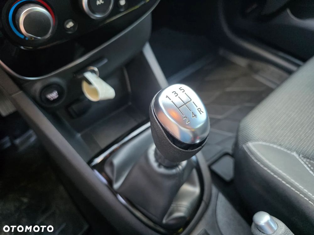 Renault Clio 1.2 16V Alize - 20