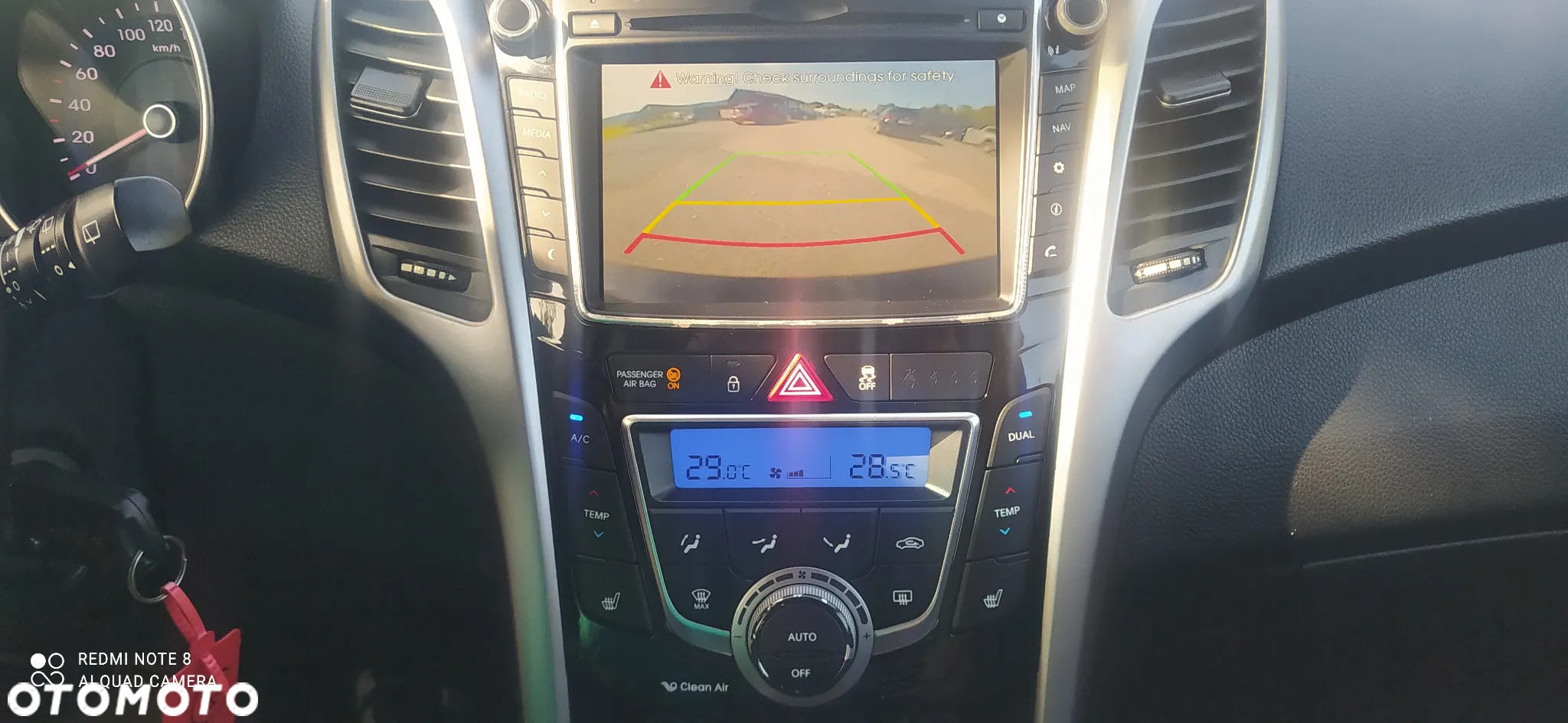 Hyundai i30 1.6 CRDi BlueDrive Premium - 9