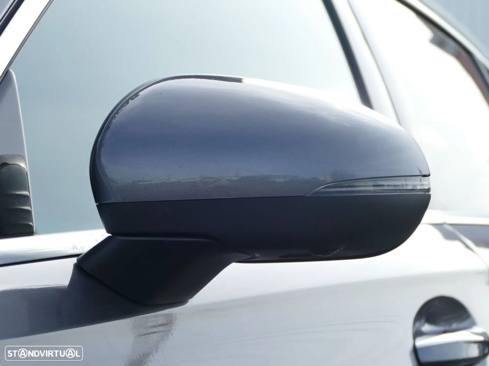 Mercedes-Benz A 250 e AMG Line - 7