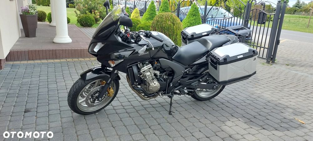 Honda CBF - 1