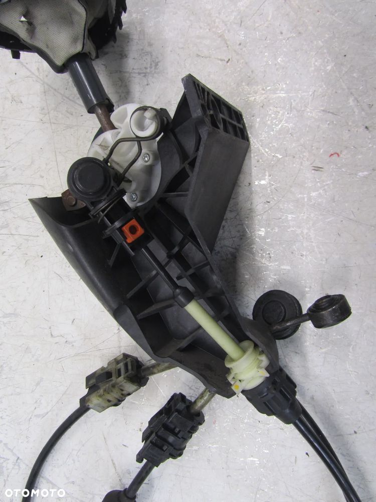 renault master III  2.3 dci gałka-mieszek-wybierak-linki zmiany biegów - 2