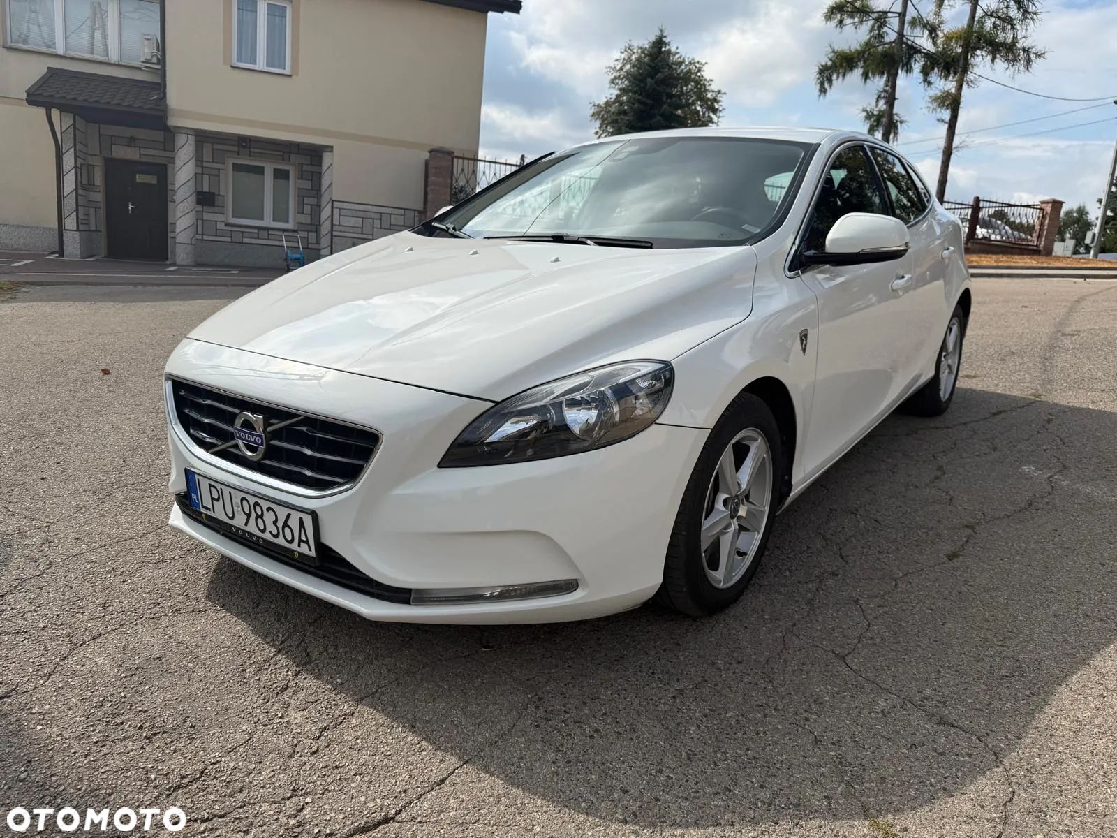 Volvo V40 D3 Drive-E Momentum - 1