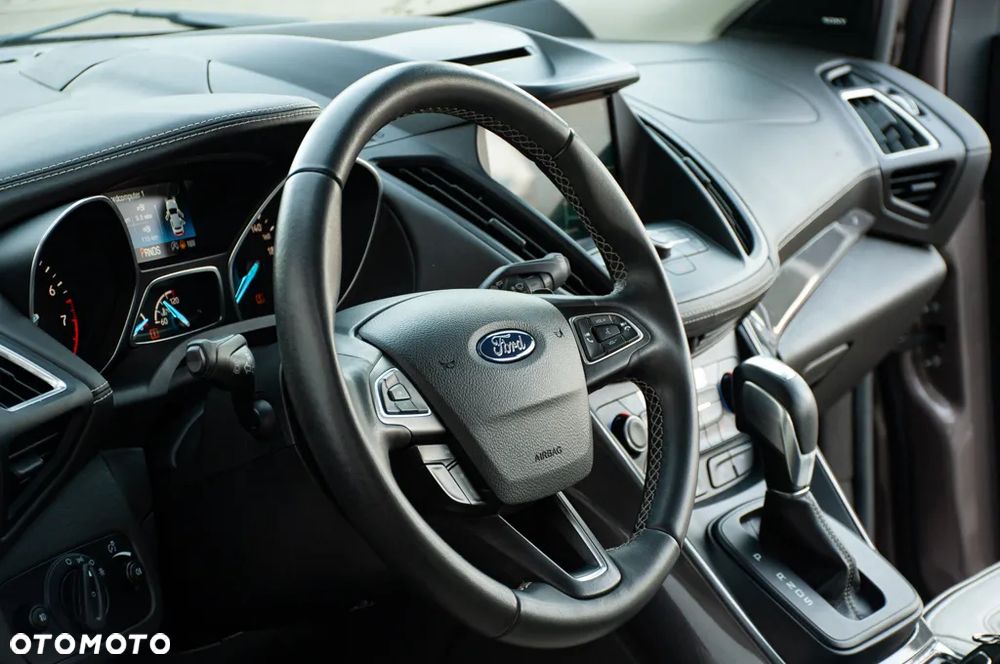 Ford Kuga 1.5 EcoBoost 4x4 Titanium - 9