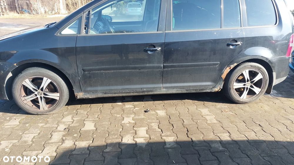 VW Touran 2006  i 2005r. 2,0 diesel na części - 11
