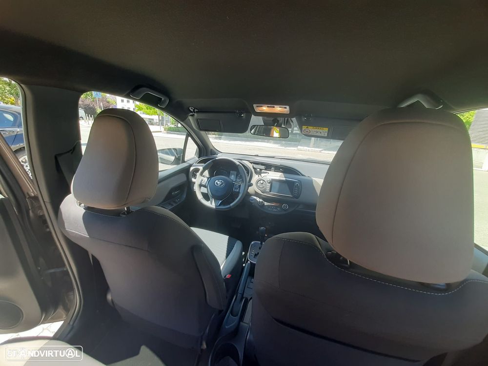 Toyota Yaris 1.5 HSD Square Collec.Grey - 8