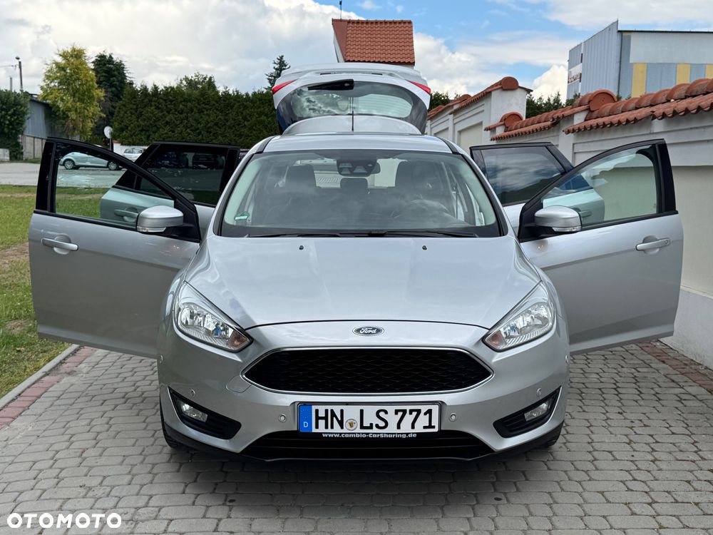Ford Focus - 30