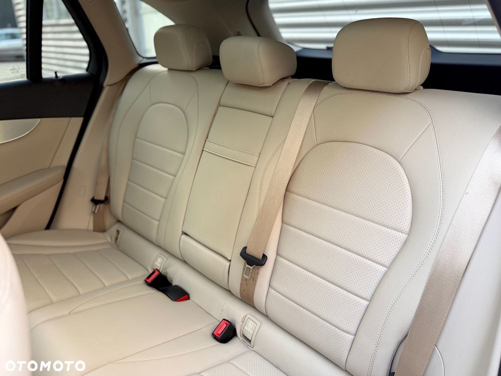 Mercedes-Benz GLC - 20