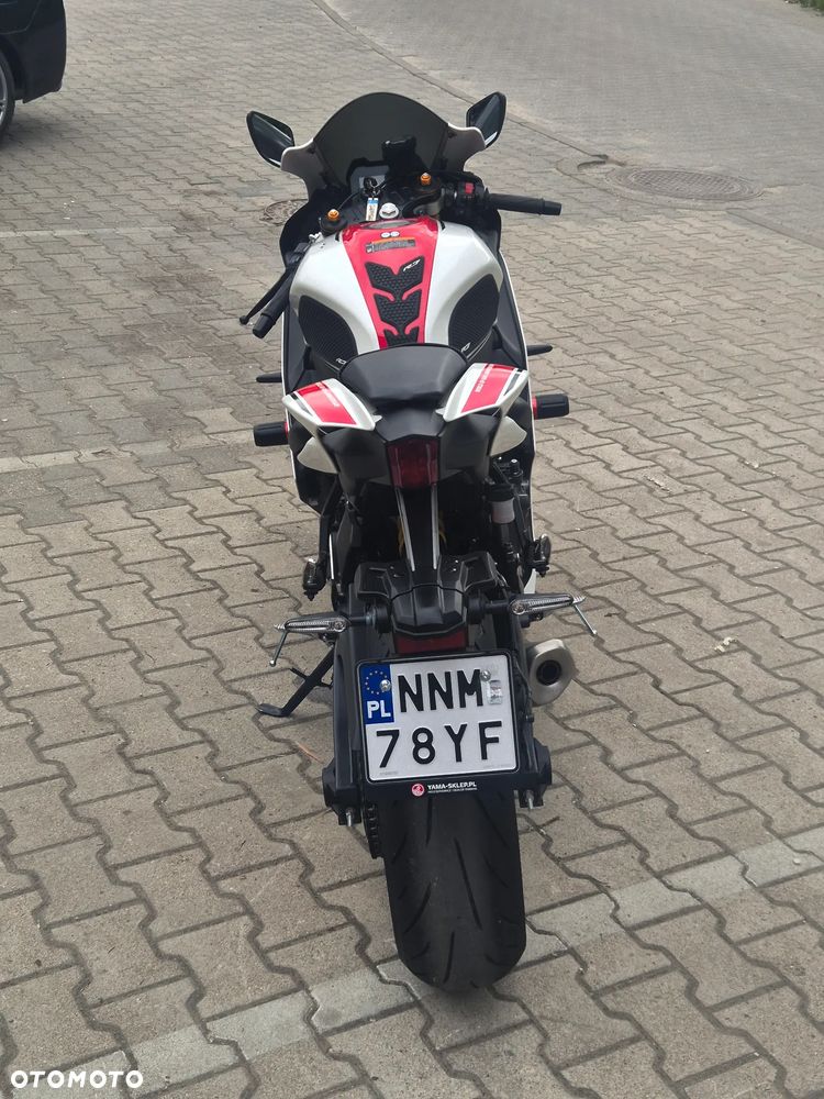 Yamaha R7 - 9