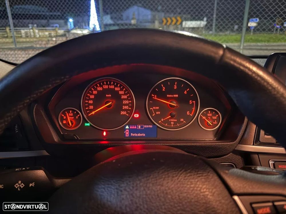 BMW 320 d Touring EfficientDynamics Line Sport - 13