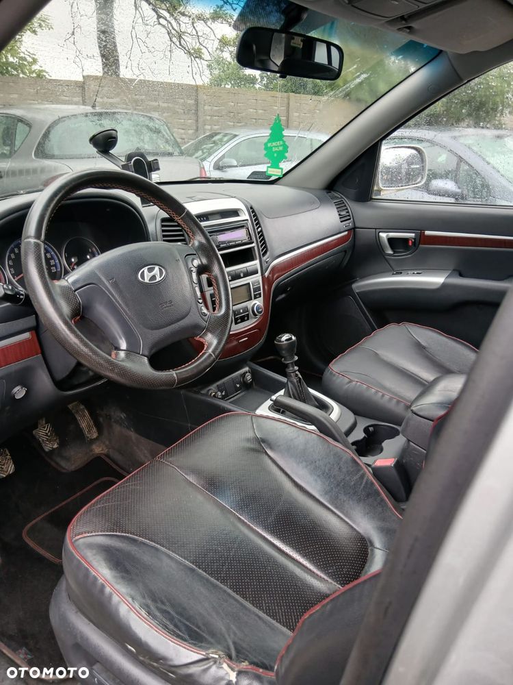 Hyundai Santa Fe 2.7 V6 Style - 8