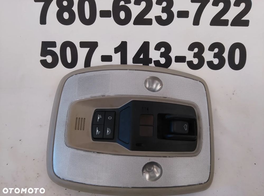 Lampka podsufitki sterowanie szyberdach Volvo XC60 I