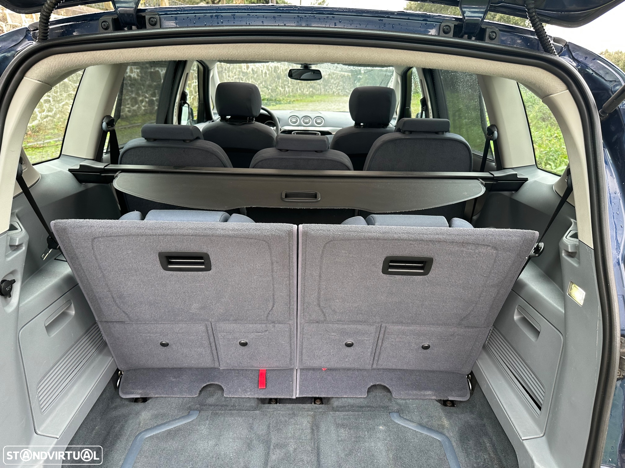 Ford S-Max 2.0 TDCi Titanium 7L - 34