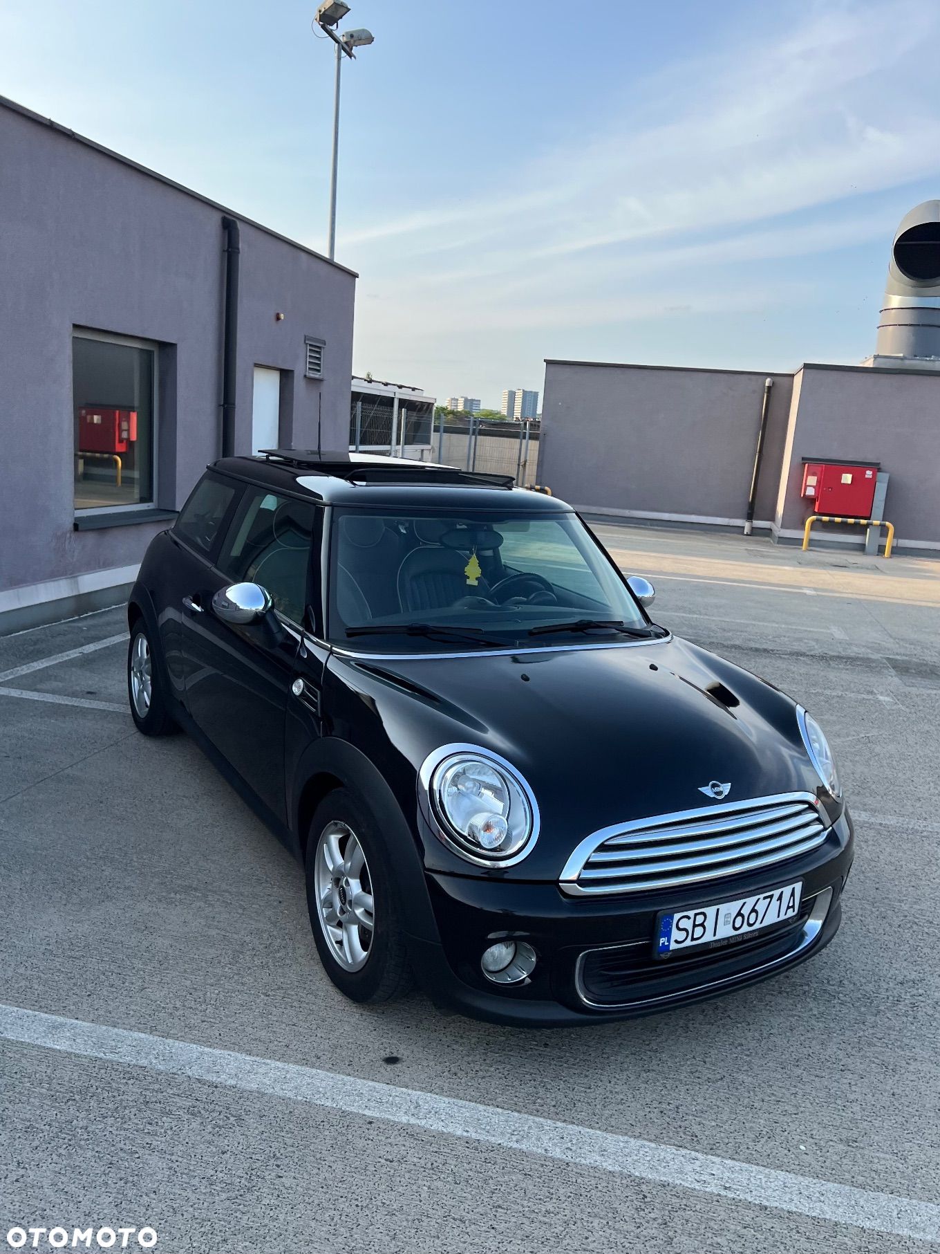 MINI ONE - 1