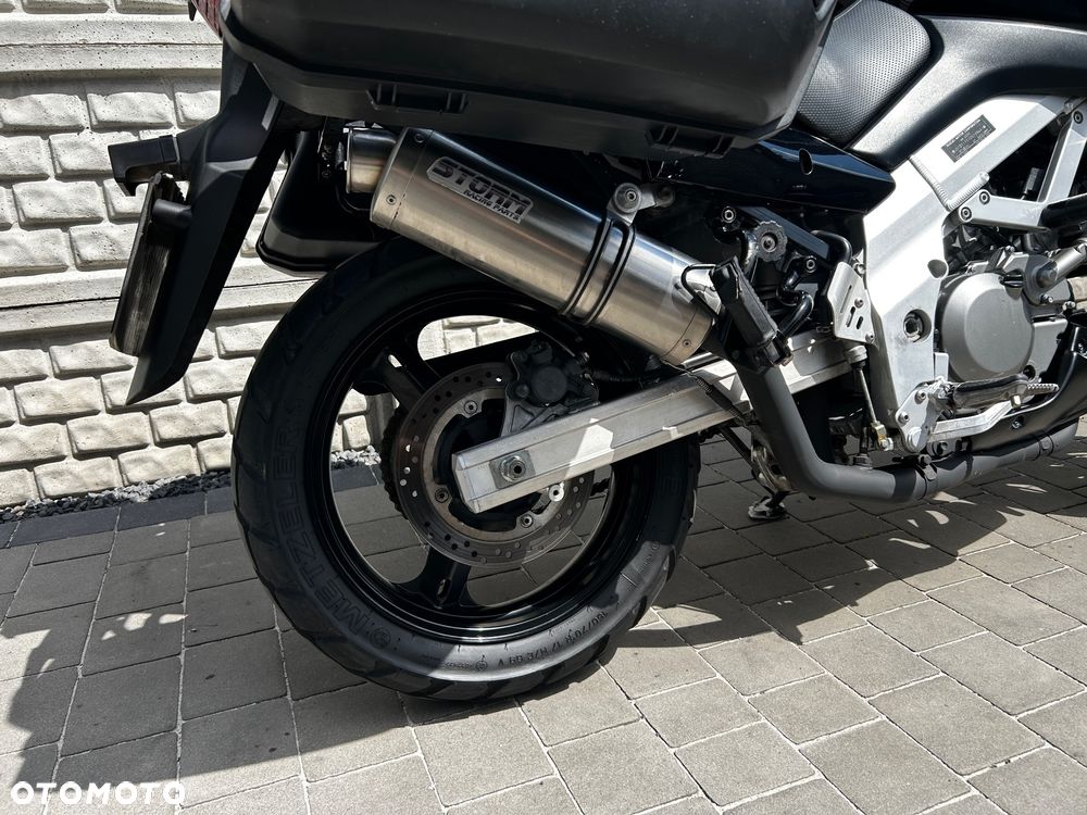 Suzuki V-STROM - 4