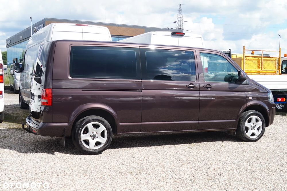 Volkswagen Caravelle - 13