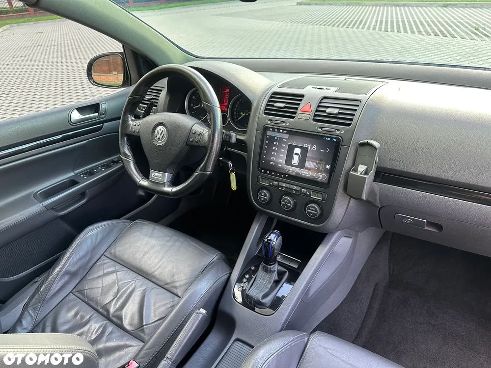 Volkswagen Golf V R32 DSG - 28