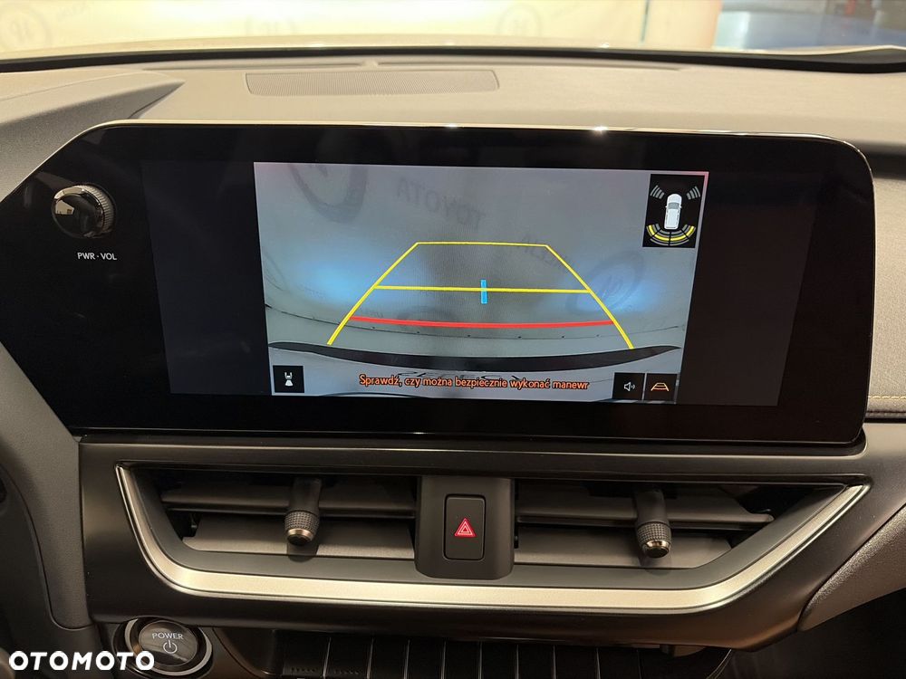 Lexus UX - 16