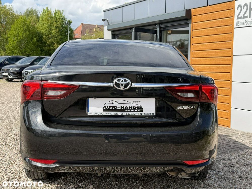 Toyota Avensis - 7