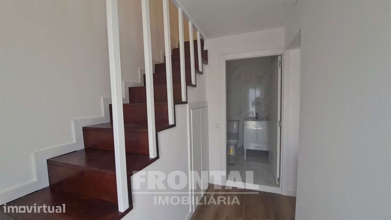 Moradia T1+1 Impecável e Renovada à venda | Paranhos, Porto - Grande imagem: 2/27