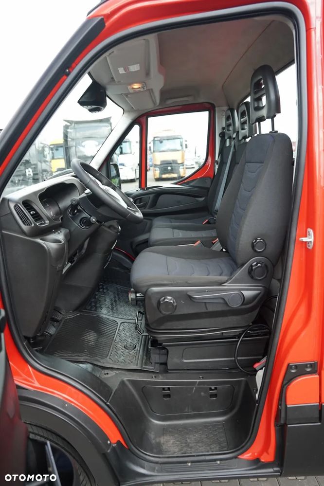 Iveco DAILY 35-150 / ZABUDOWA HAKOWA PALFINGER CITY 23 MPA / SKRZYNIA - 3,1 M /  PTO / BLIŹNIAK /  MANUAL / SPROWADZONY / - 32