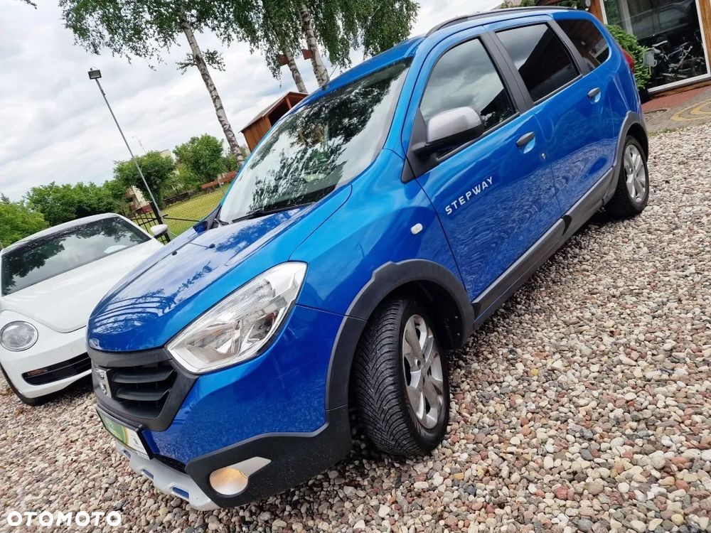 Dacia Lodgy TCe 115 Stepway - 1