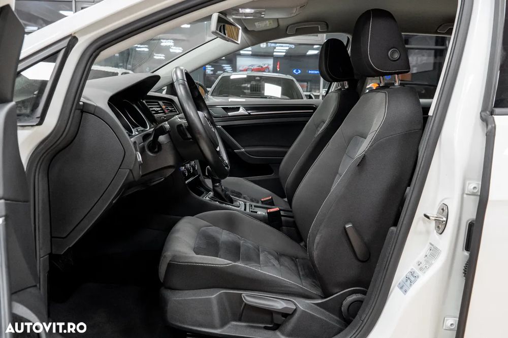 Volkswagen Golf 1.4 TSI BlueMotion Technology DSG Highline - 25