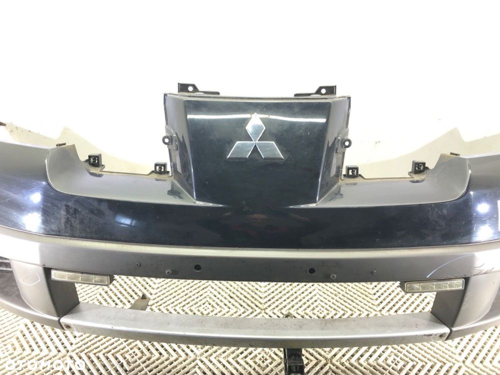 ZDERZAK PRZÓD  MITSUBISHI OUTLANDER I (CU_W) 2001 - 2008 2.0 (CU2W) 100 kW [136 KM] benzyna 2003 - - 6