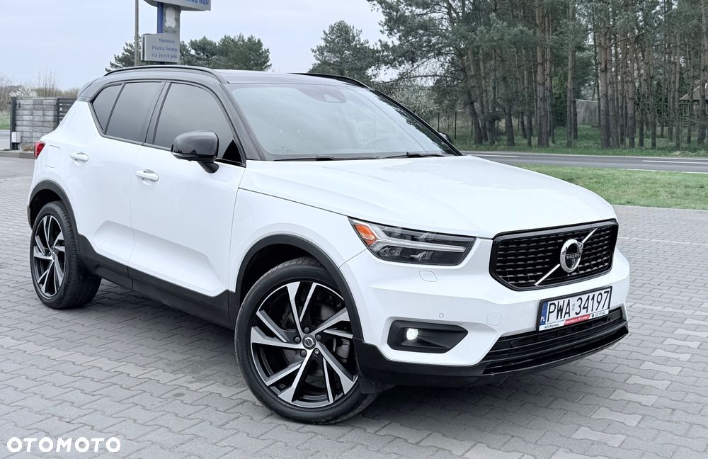 Volvo XC 40 - 35