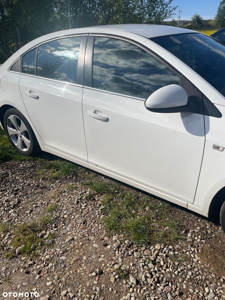 Chevrolet Cruze 1.8 LT - 2