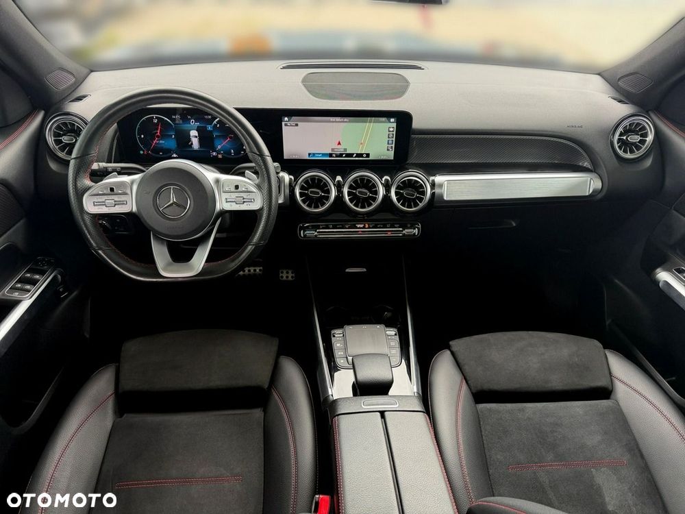 Mercedes-Benz GLB - 22