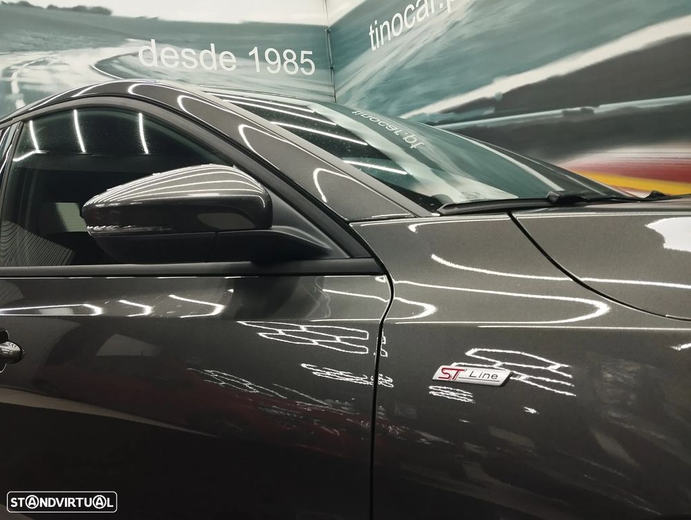 Ford Focus 1.0 EcoBoost MHEV ST-Line - 12