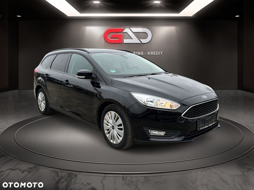 Ford Focus 1.0 EcoBoost Titanium - 4