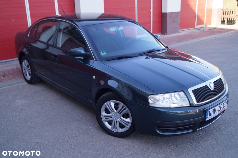 Skoda Superb 2.0 Exclusive - 6