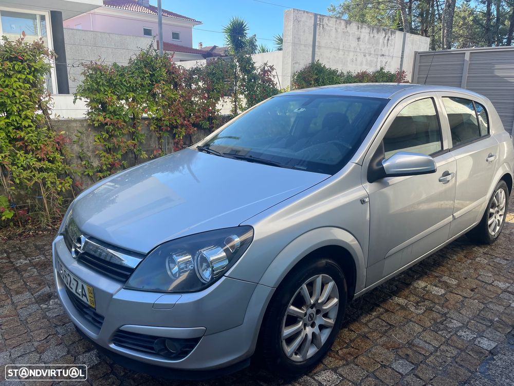 Opel Astra 1.7 CDTI Enjoy - 1
