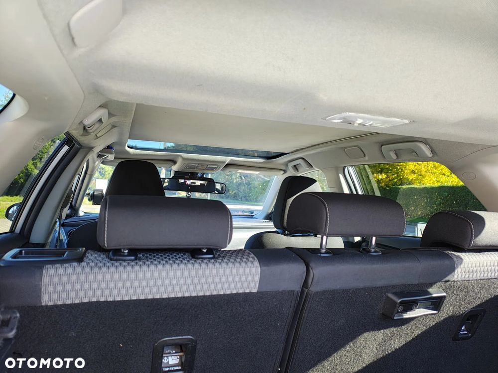 Toyota Auris Hybrid 135 Comfort - 13