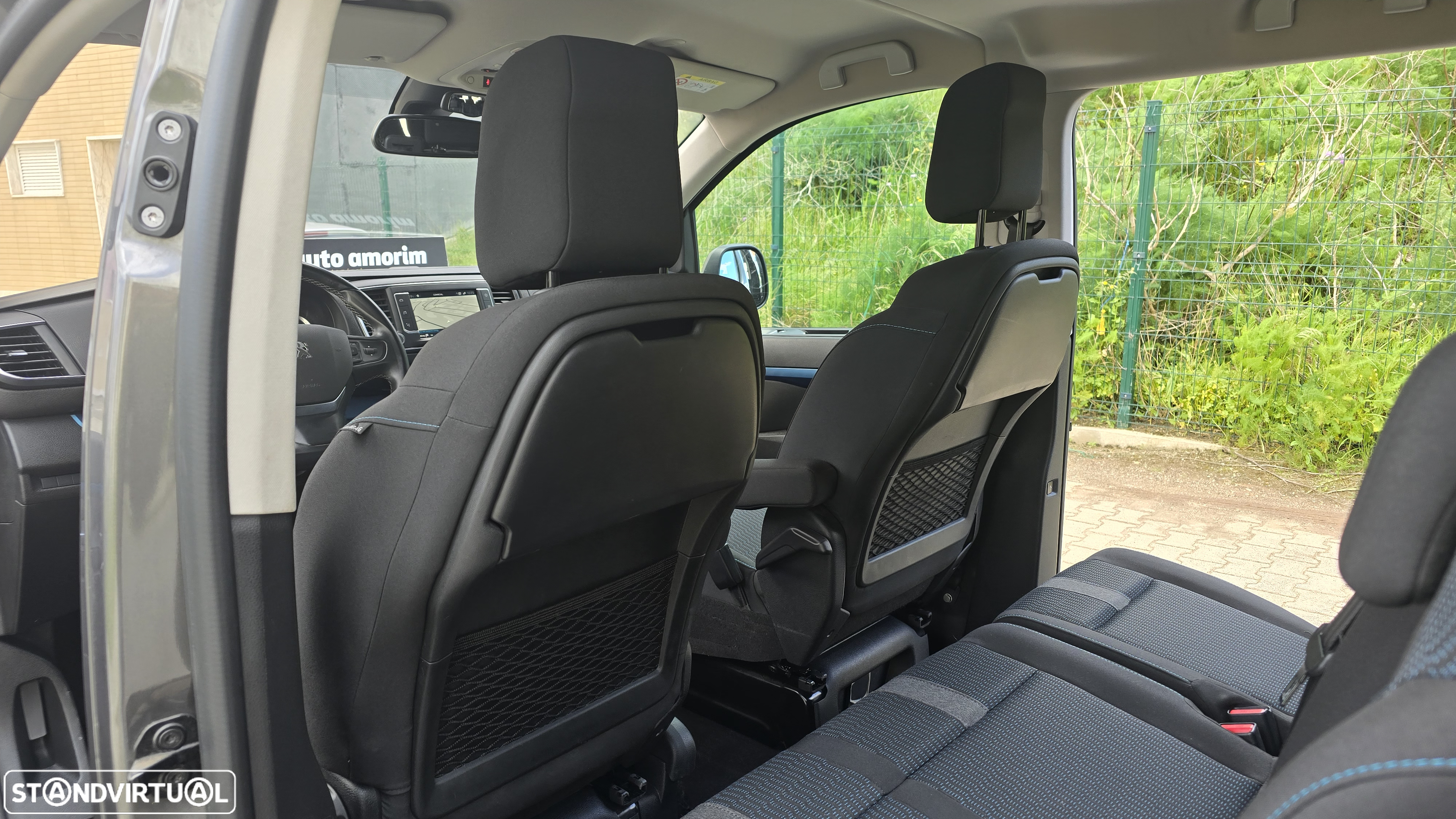 Peugeot Traveller 1.5 BlueHDi L3H1 Allure Long - 11