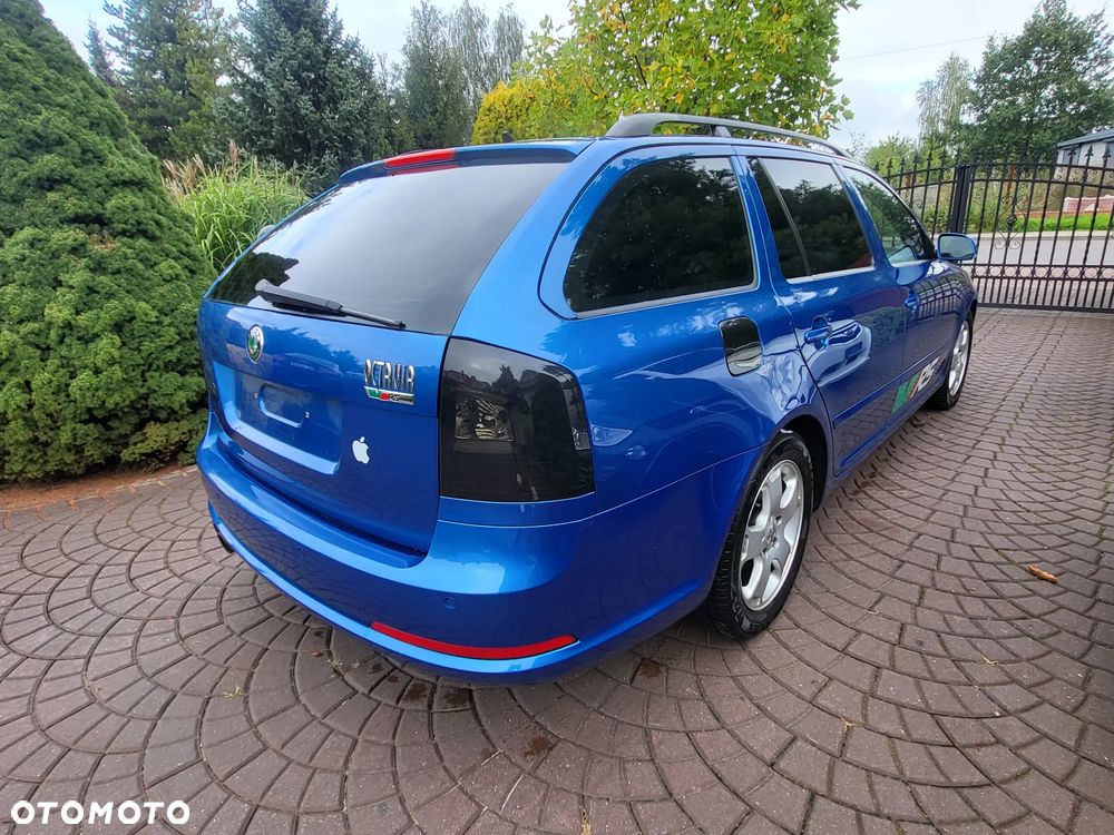 Skoda Octavia 2.0 TSI RS - 4