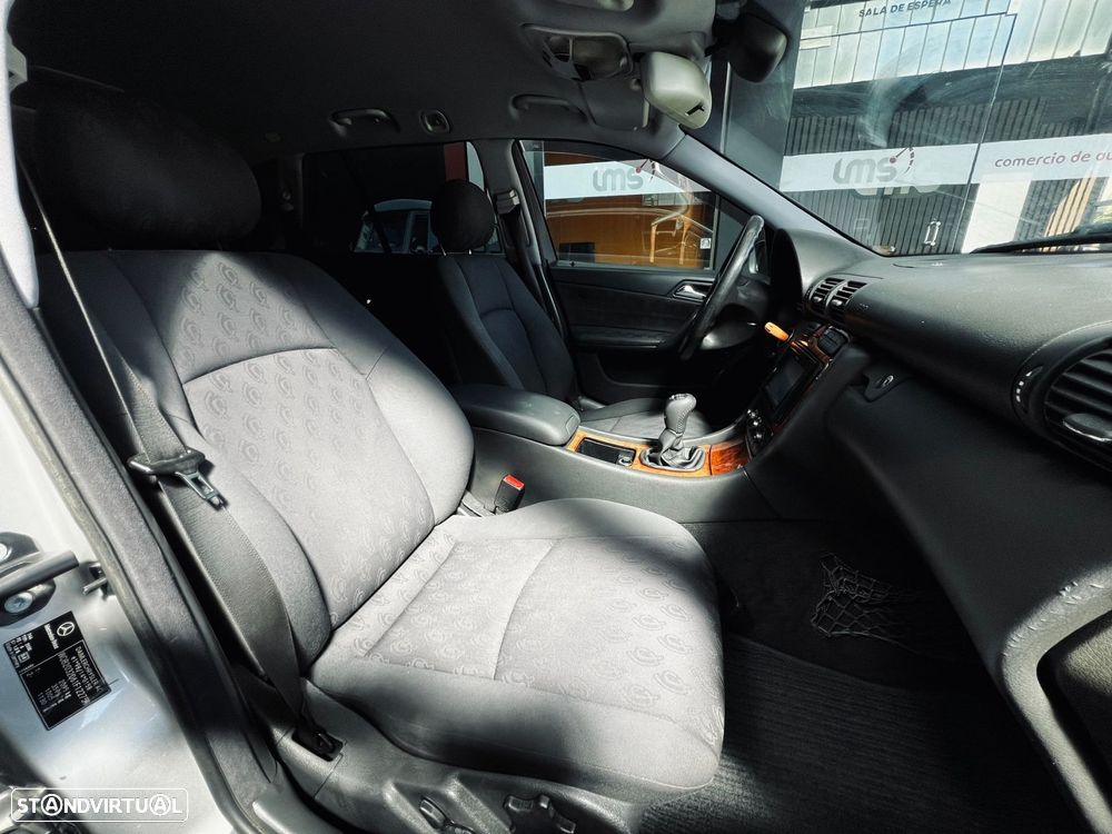 Mercedes-Benz C 220 CDi Classic - 22