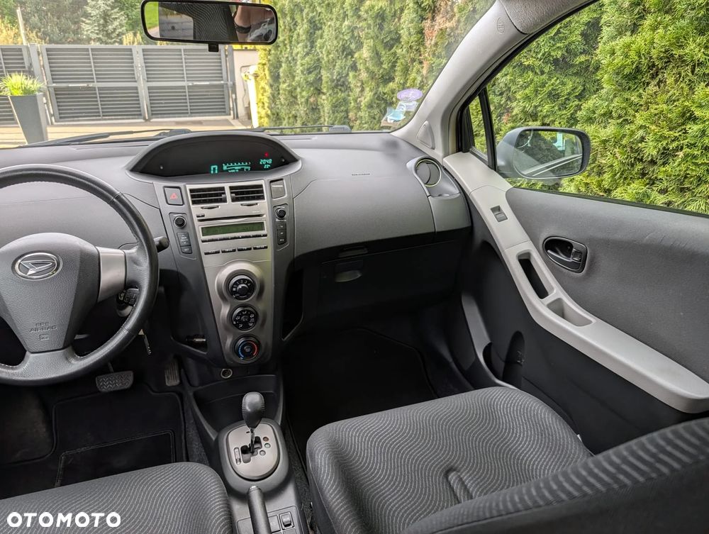 Toyota Yaris - 24