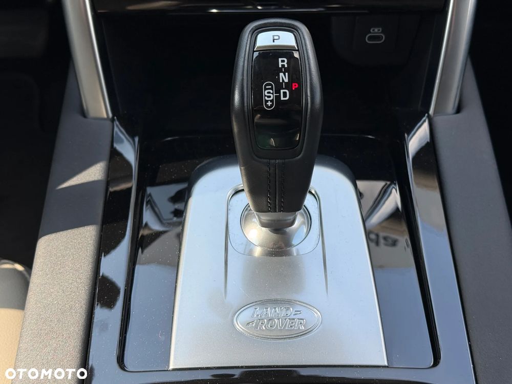 Land Rover Discovery Sport P200 SE - 12