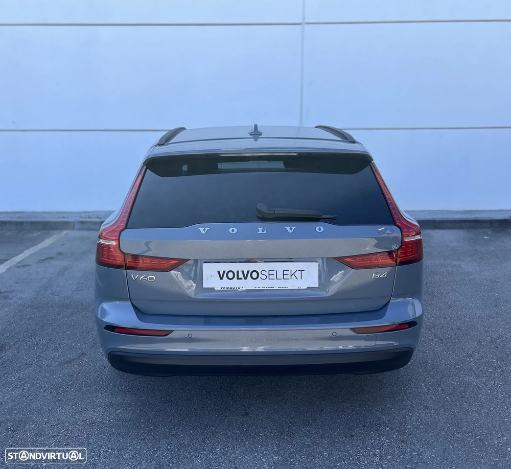 Volvo V60 2.0 B4 Core Auto - 10