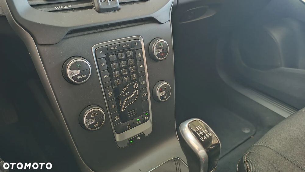 Volvo V40 Cross Country D3 Drive-E SCR Dynamic Edition - 10