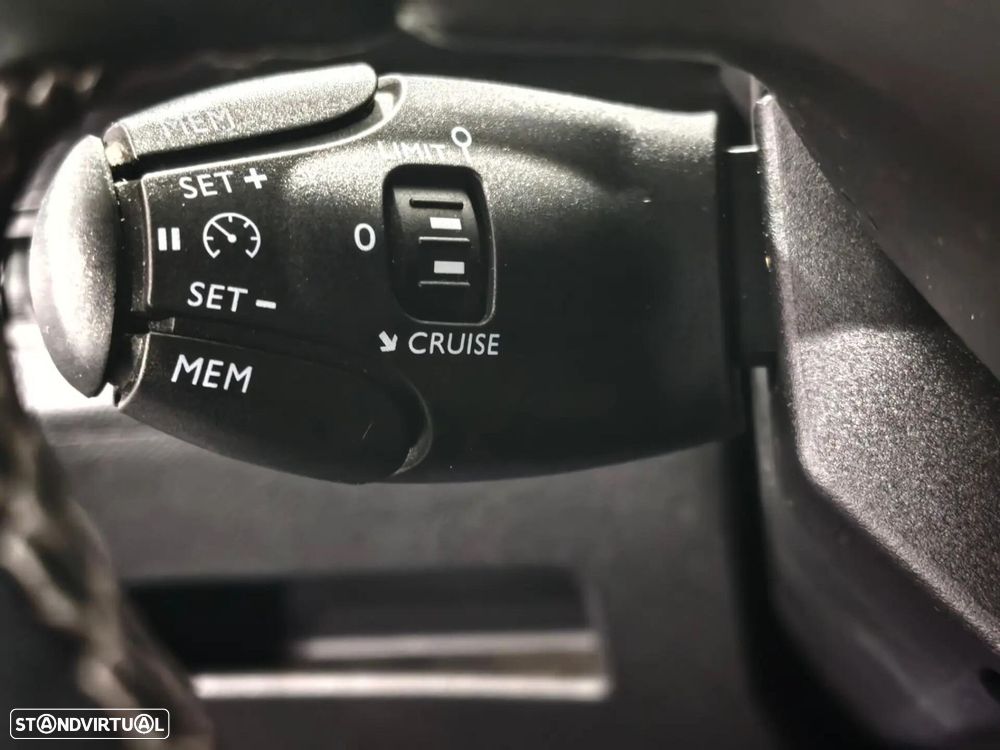 Peugeot 3008 1.2 PureTech Allure Pack - 15